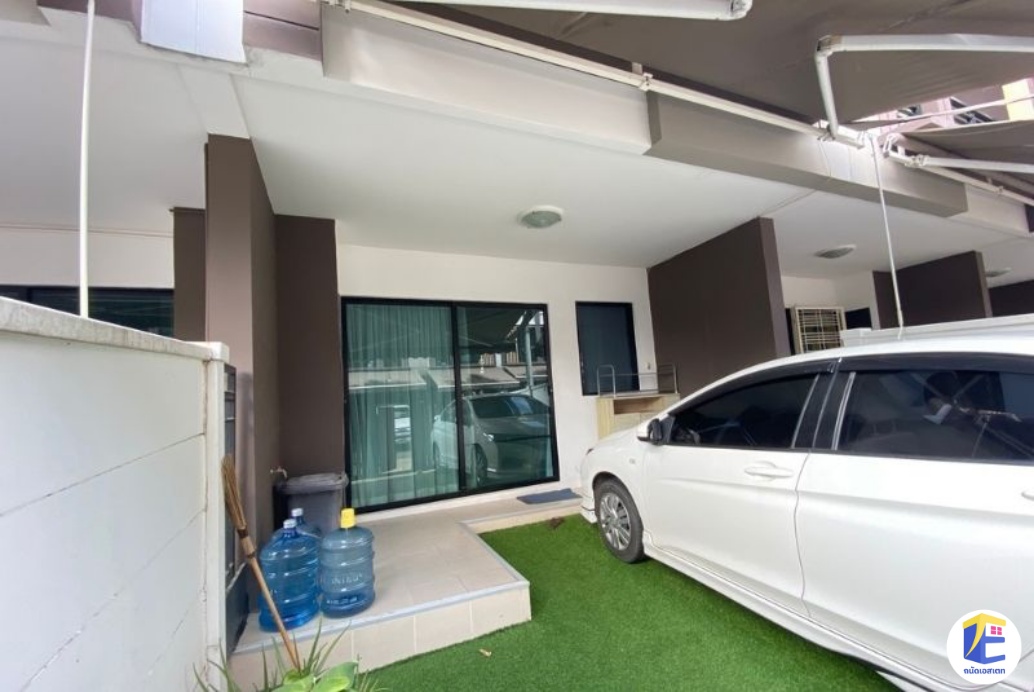 บ้านกลางเมือง กัลปพฤกษ์  168 ซอย 9 หน้ากว้าง 4.5 เมตร พร้อมเข้าอยู่