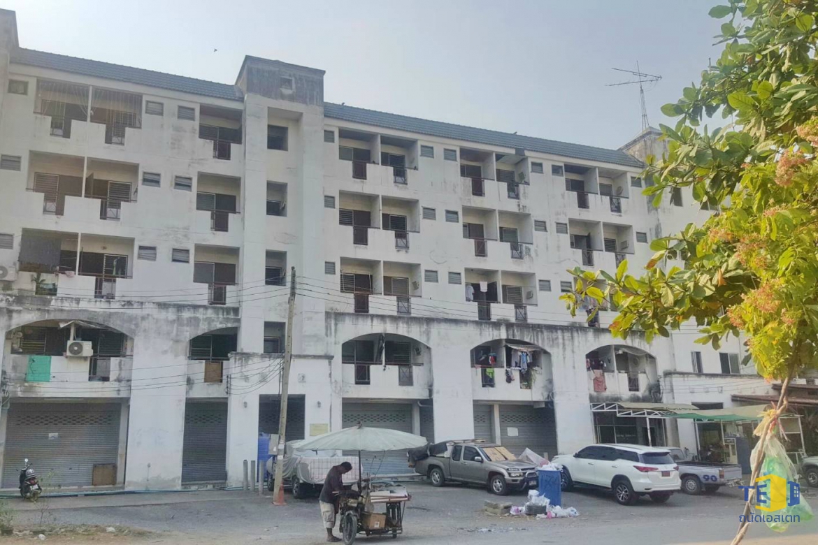 อพาร์ทเม้นท์ 5 ชั้น เนื้อที่ 180 ตรว. เต็มพื้นที่ ชั้น 2 -4 มีห้องเช่า 88 ห้อง มีห้องน้ำในตัวทุกห้อง มีร้านค้าชั้นล่างอีก 7 ห้อง